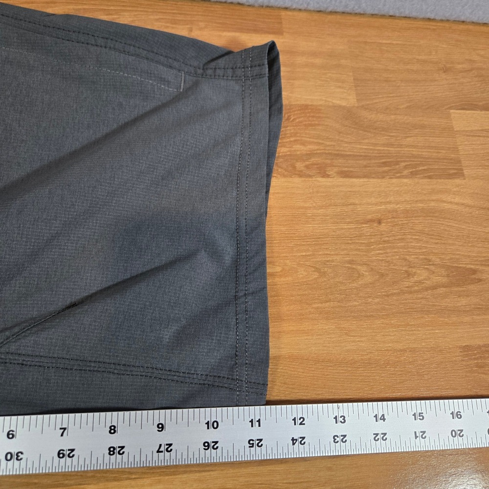 Kuhl Shorts Mens 34 Renegade Charcoal Gray Ripstop Cargo Hiking Outdoor Active - Picture 8 of 14